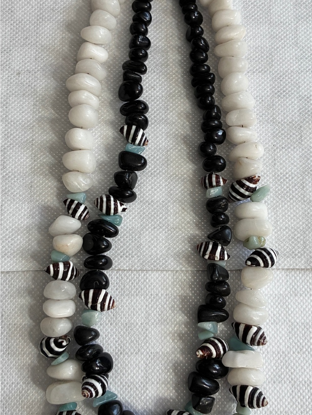 Handmade Black & White Beaded Women's Necklace - Brand